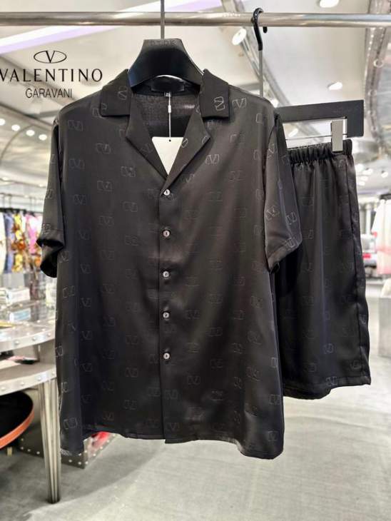 Picture of Valentino Pieces short _SKUValentinoM-3XL24cr0124714